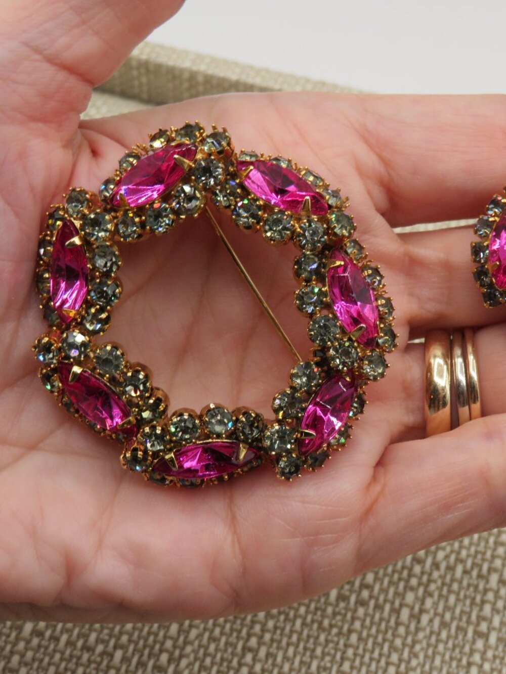 Vintage Pink and Gray Rhinestone Gold Tone Brooch and Clip-On Earrings Set - Picture 6 of 8
